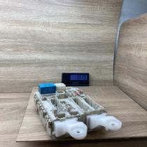 1575 8L04 82730 0F070 C 1087 8J06 Fuse module Toyota Verso
