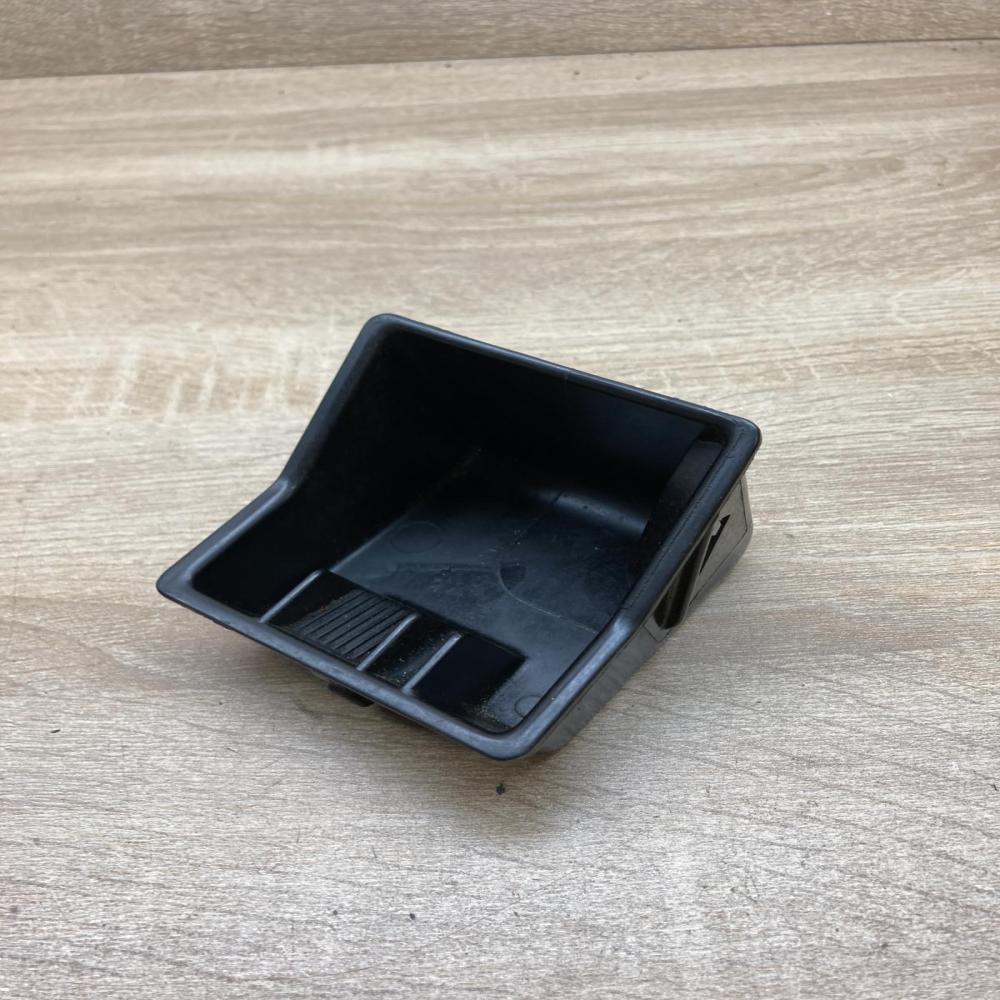2108100530   Car ashtray Mercedes-Benz E W210