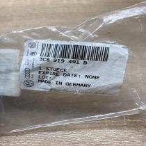 3C8919491B   Rear parking sensor holder (PDC) Volkswagen PASSAT CC