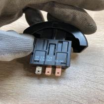 09131729 03138060  Hazard light switch Opel Astra G