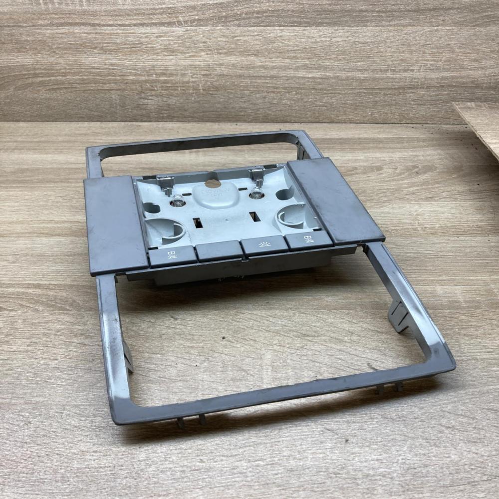 273893313   Front seat light Opel Vectra C