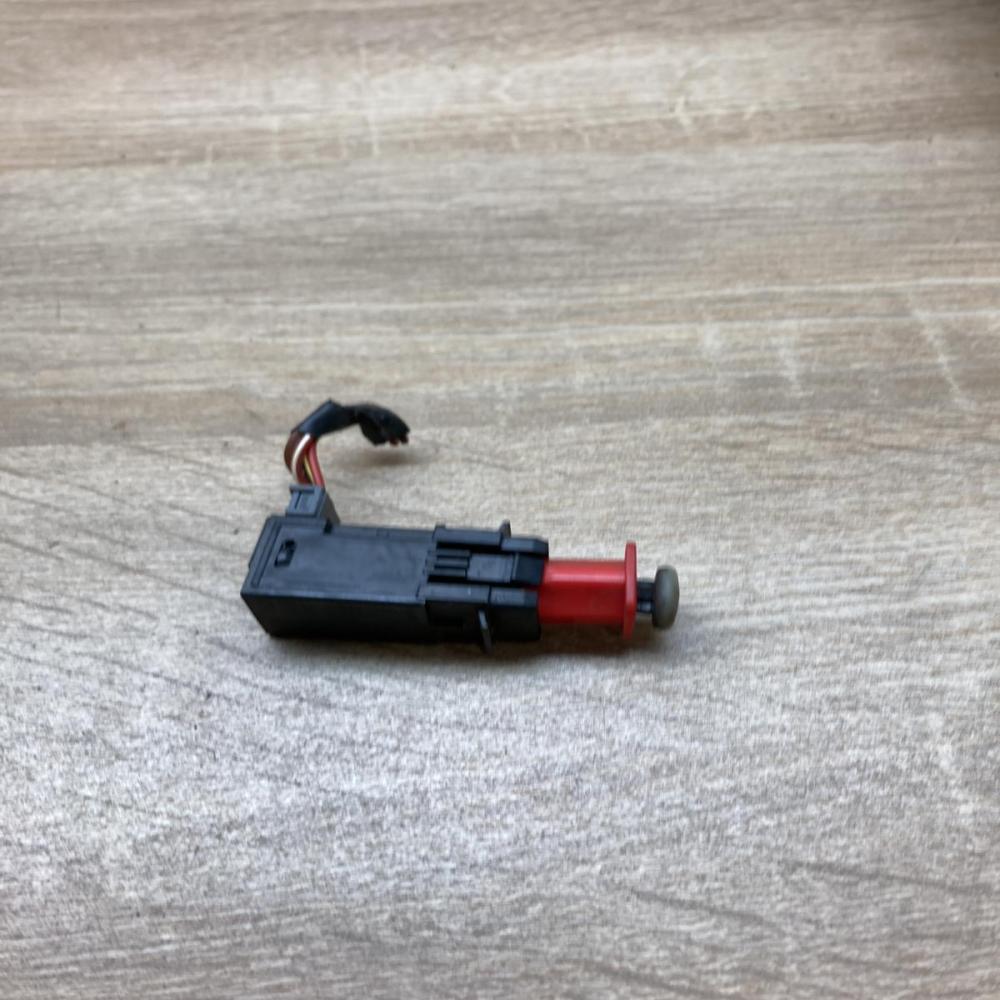 55701395   Brake pedal sensor switch Opel Corsa D