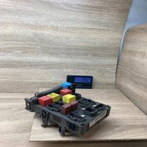 8200004201E 518836002  Fuse module Renault Laguna II