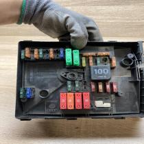 1K0937125A   Fuse module Volkswagen Golf V