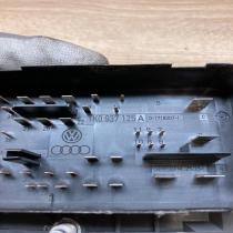 1K0937125A   Fuse module Volkswagen Golf V