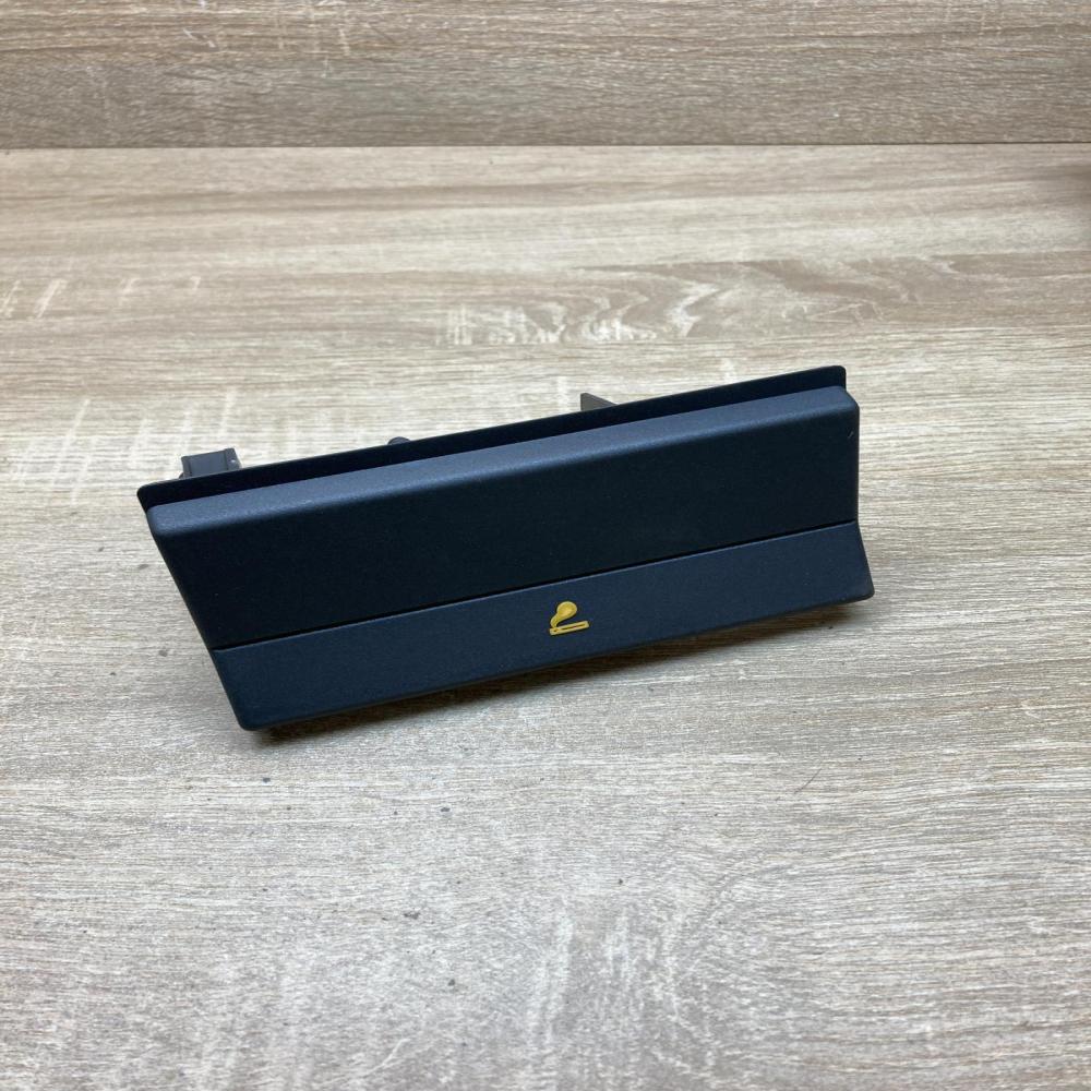 7700781990   Car ashtray Renault 19