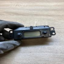 98AB 15000 CCW 23270 14  Screen/display/small screen Ford Focus