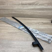 83520 1J0004X   Front door glass trim molding Hyundai i20 (GB IB)