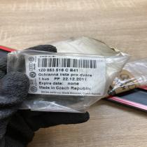 1Z0853516C   Front bumper corner part panel trim Skoda Octavia Mk2 (1Z)