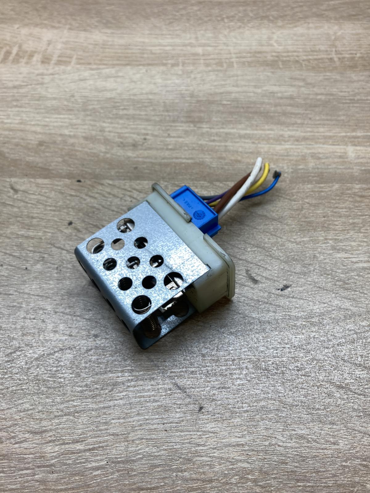 5399663200 1905871  Heater blower motor/fan resistor Opel Astra G