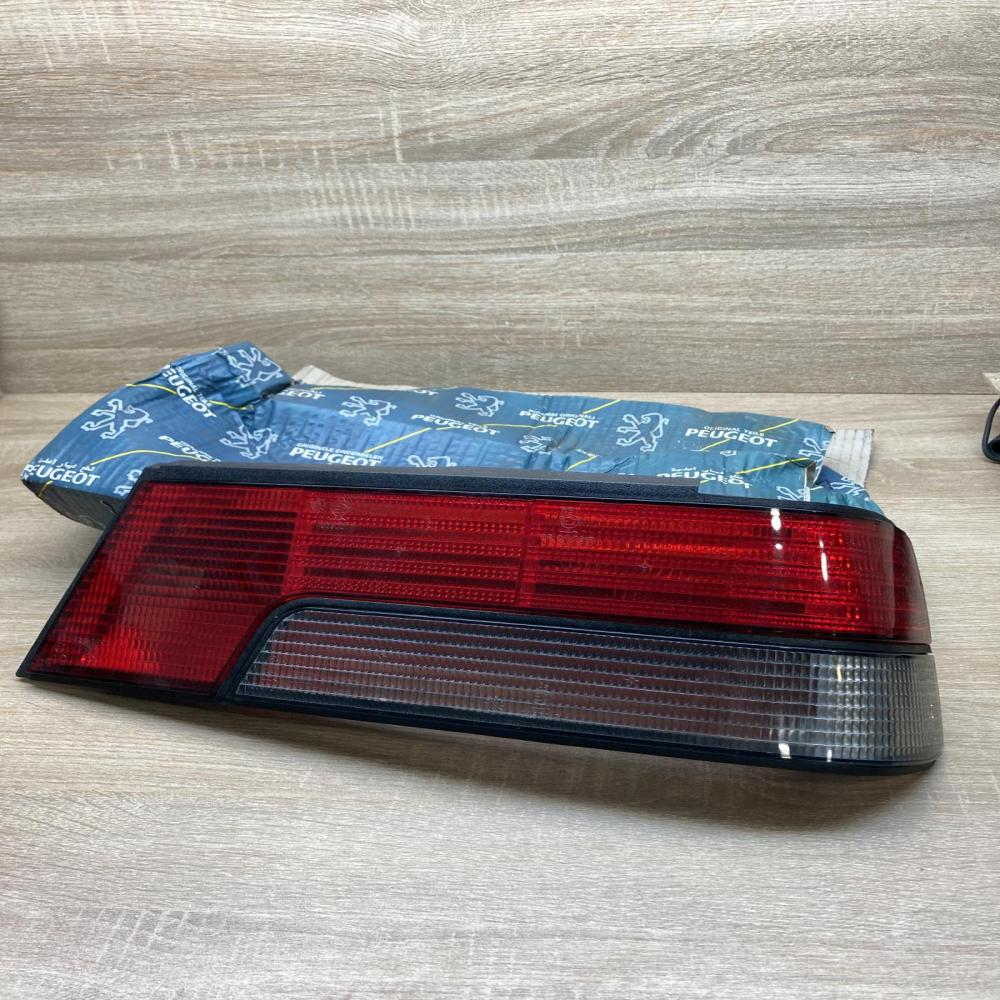 635224 6751222  Rear/tail lights Peugeot 405