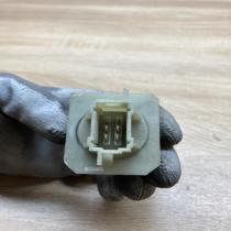 H801G   Coolant fan relay Citroen C4 I
