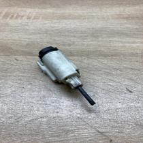 8E0927189B   Brake pedal sensor switch Audi A4 S4 B6 8E 8H