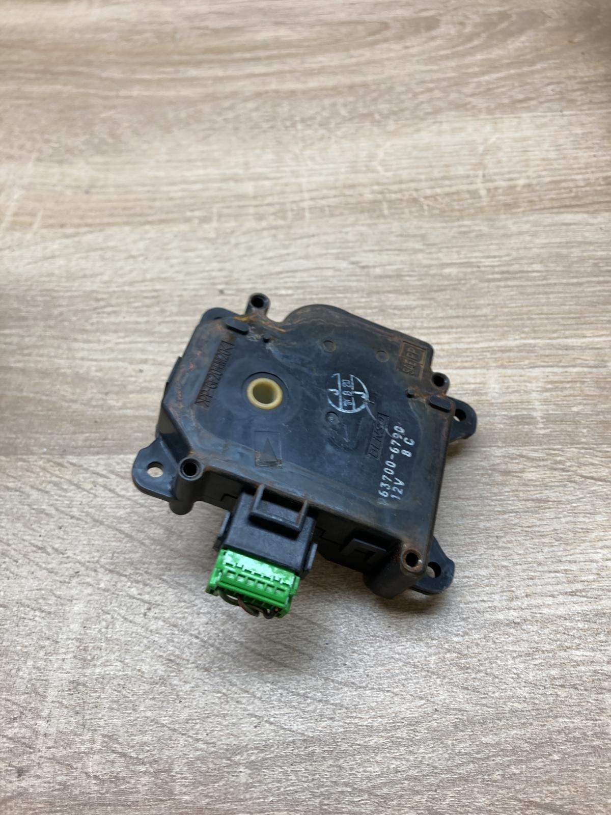 063700 6790 0637006790  Air flap motor/actuator Rover 75