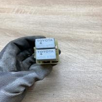90080 87019   Other relay Toyota Corolla Verso AR10