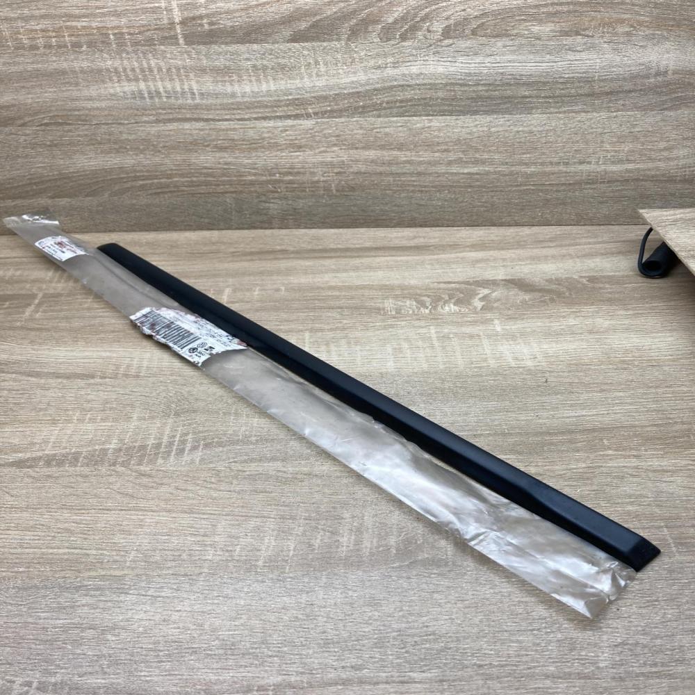 6N4853753A   Rear door trim (molding) Volkswagen Polo III 6N 6N2 6NF