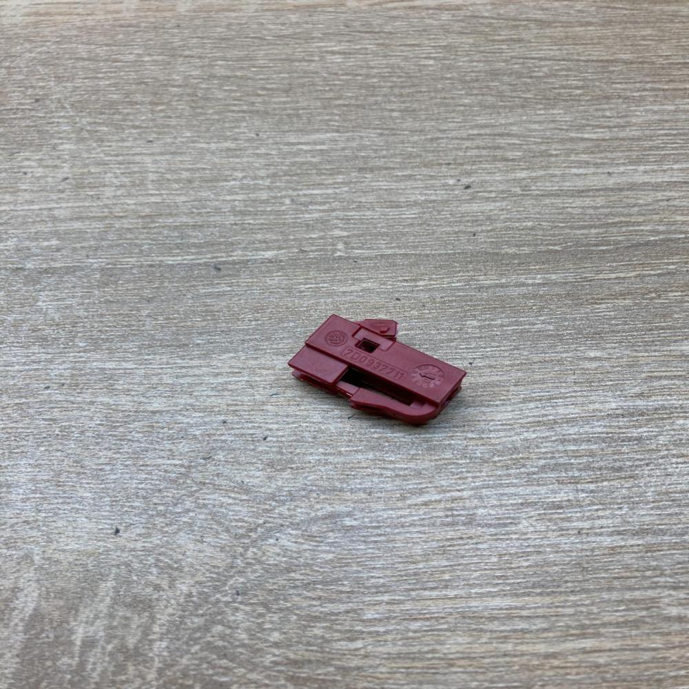 7D0937711   Plug wire Volkswagen Transporter - Caravelle T4