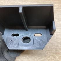 7700785482   Rear bumper mounting bracket Renault 19