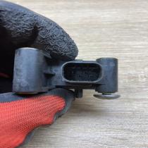 6977398   Airbag deployment crash/impact sensor BMW 5 E60 E61