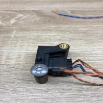 6977398   Airbag deployment crash/impact sensor BMW 5 E60 E61
