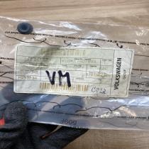211611483   Other engine bay part Audi A1