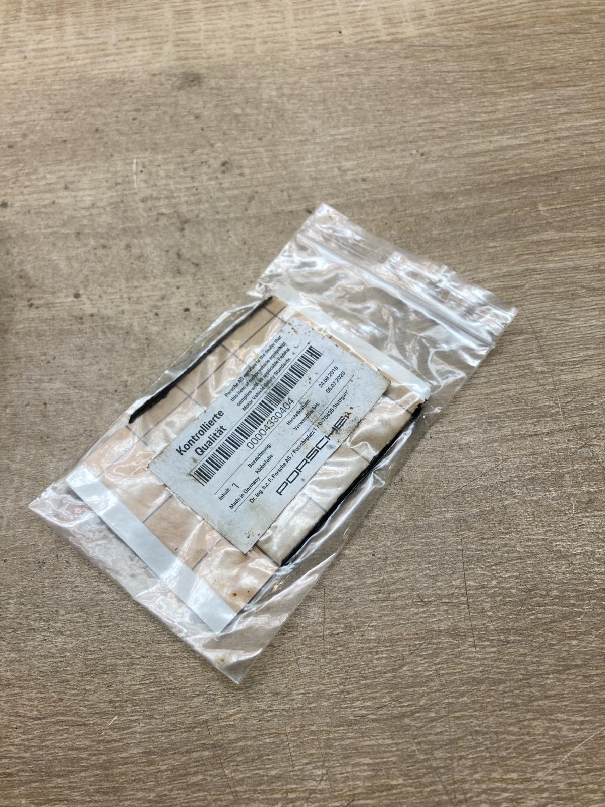 00004330404   Other body part Porsche 911 997