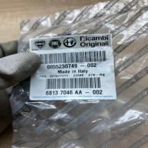 0055230749 68137046AA 2 Pcs Other body part Fiat 500