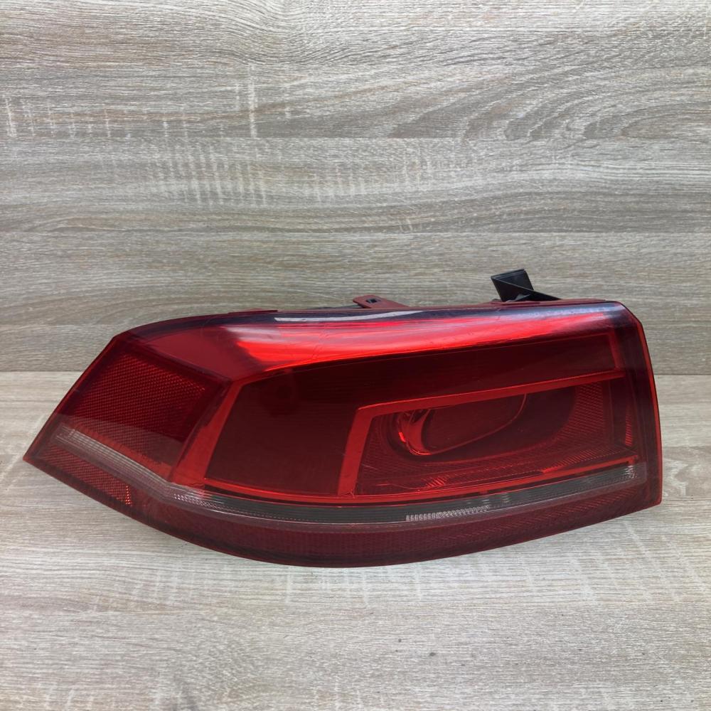 3AE945095C 3AE945257  Rear/tail lights Volkswagen PASSAT B7