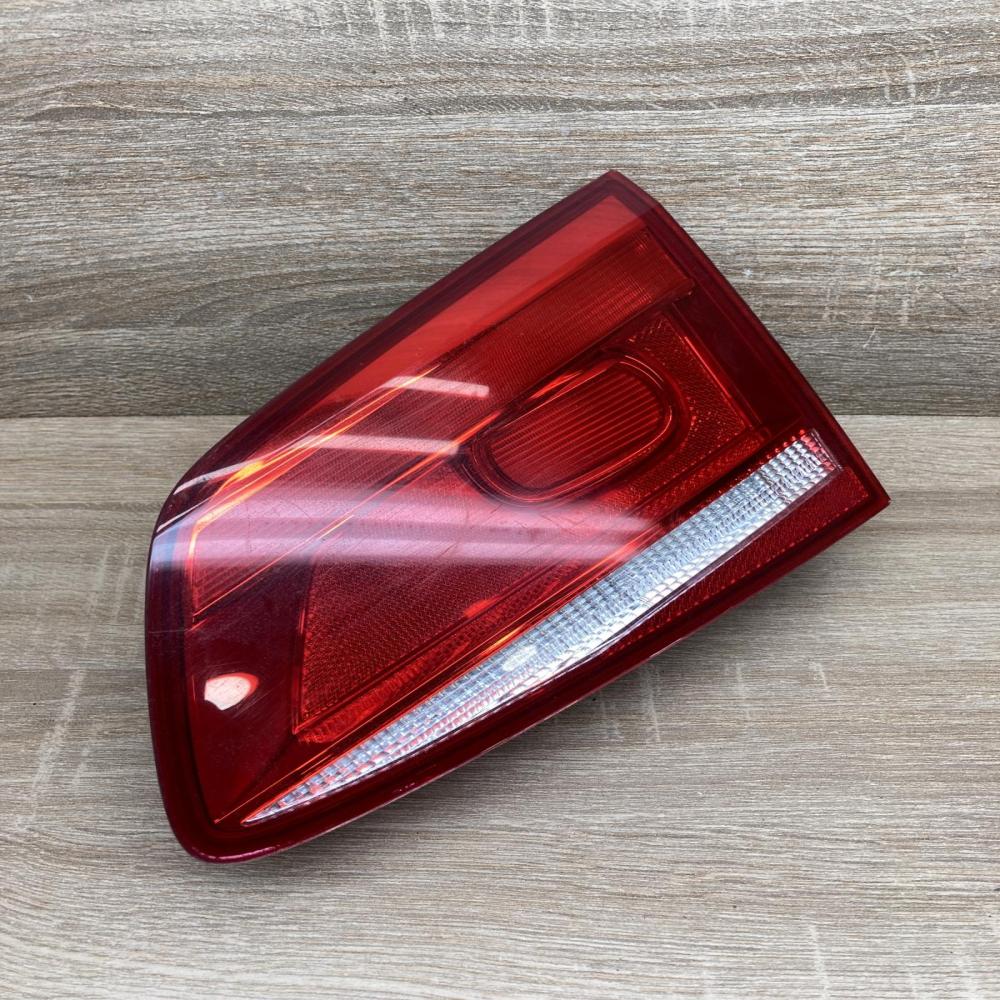 3AF945094K   Rear/tail lights Volkswagen PASSAT B7