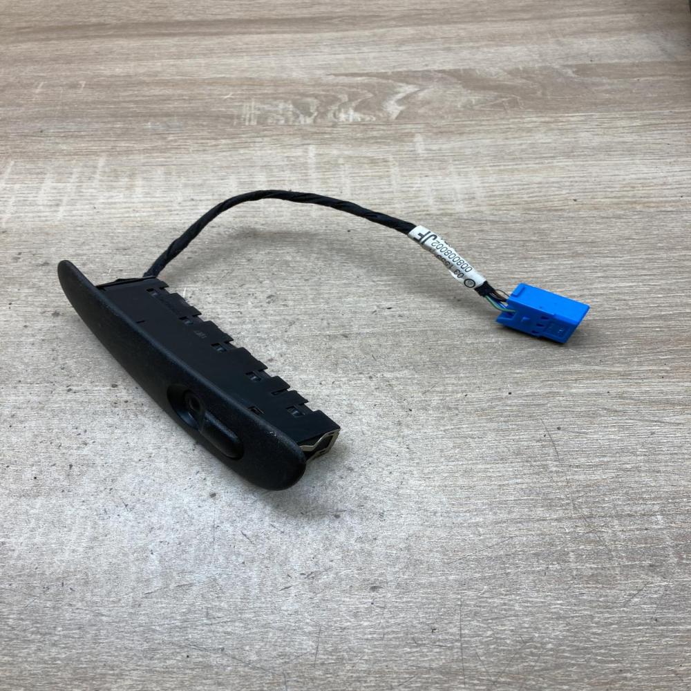 90433374   Electric window control switch Opel Vectra B