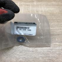 7703035048   Other engine bay part Renault Trafic II (X83)