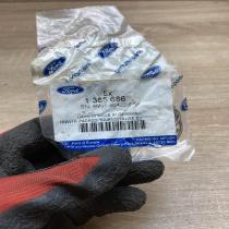 1385686  4 Pcs Other front suspension part Ford Fiesta