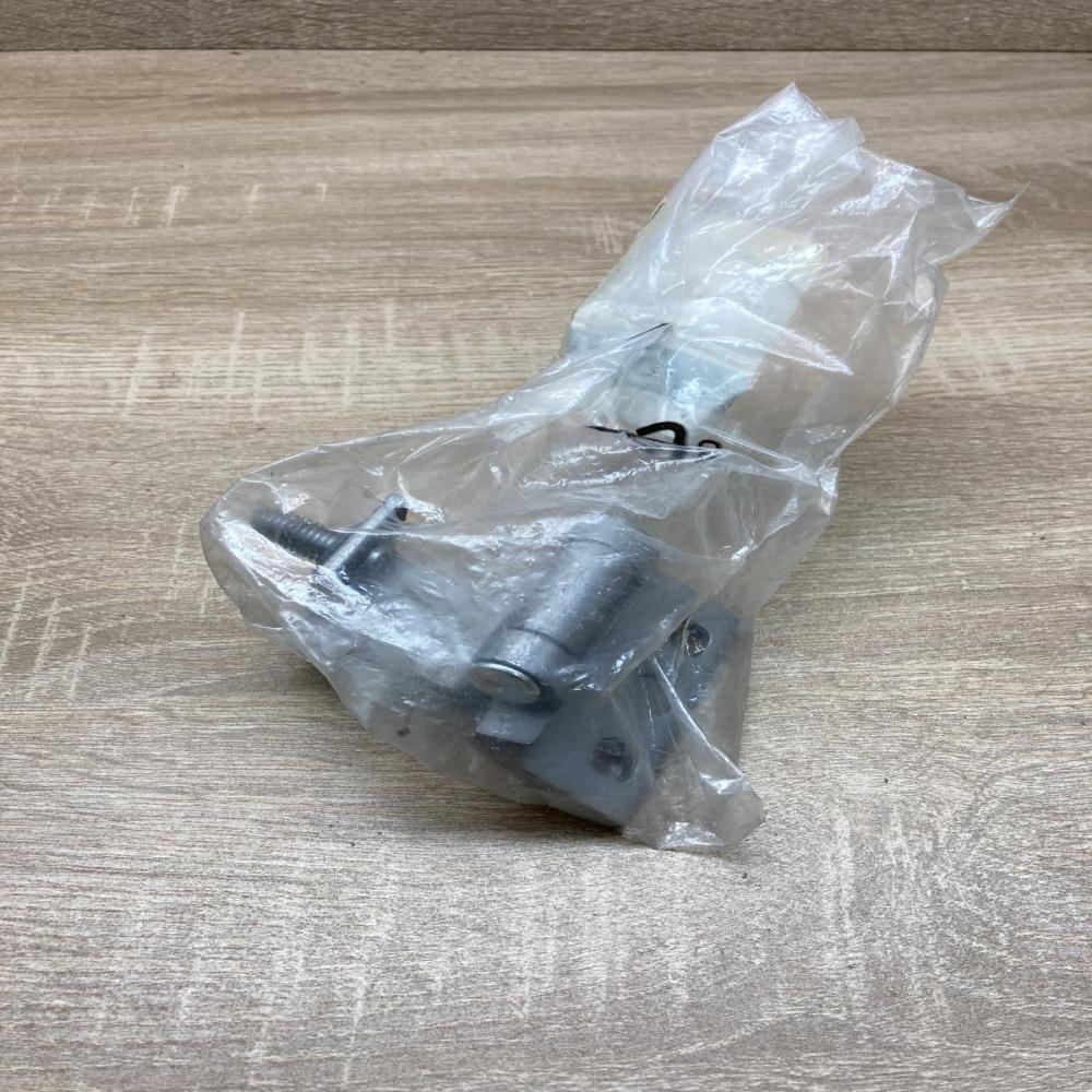 8200217070   Tailgate/trunk/boot hinge Renault Modus