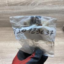 1J0129637 1J0129637C  Air filter box cover Volkswagen Bora