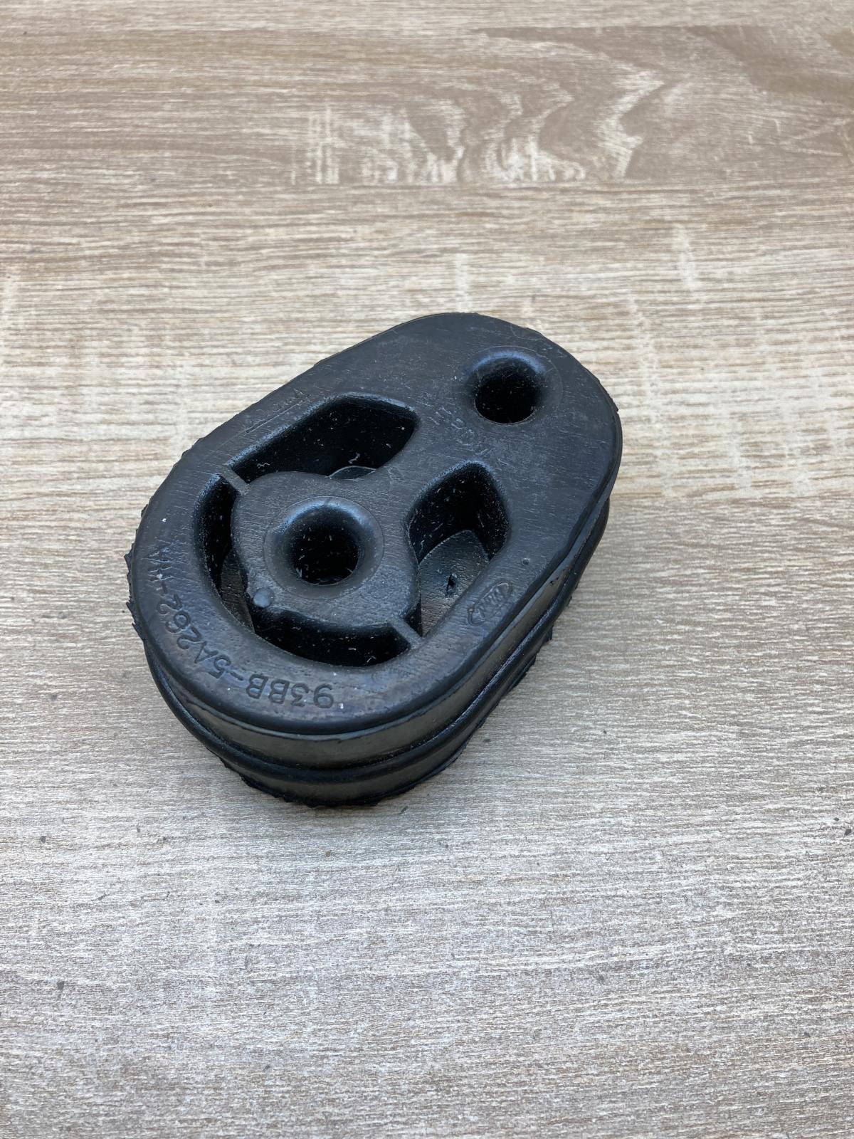 93BB 5A262 HA   Muffler mount bracket/holder Ford Mondeo MK II