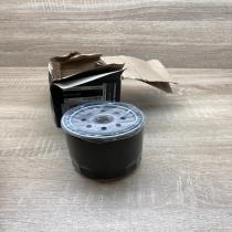 700052 8097491  Oil filter cover Ford Mondeo MK II