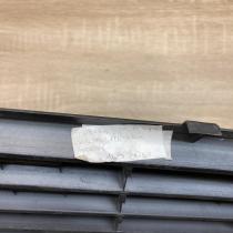 14088803231   Front bumper upper radiator grill Mercedes-Benz S W140