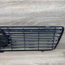 14088803231   Front bumper upper radiator grill Mercedes-Benz S W140