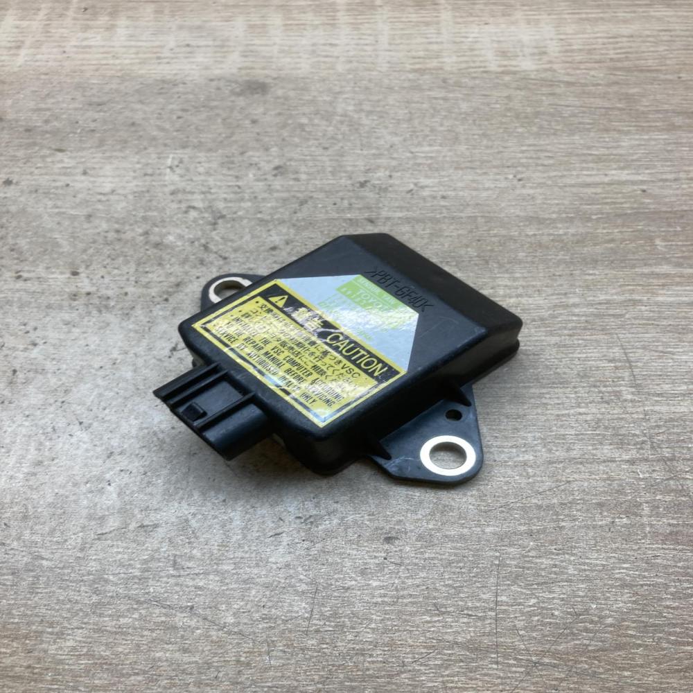 89183 42010 174500 5520 8918342010 ESP acceleration yaw rate sensor Toyota RAV 4