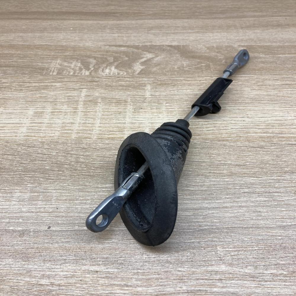 7M0711476C 95VW2853AD 7M0711476 C Handbrake/parking brake wiring cable Volkswage