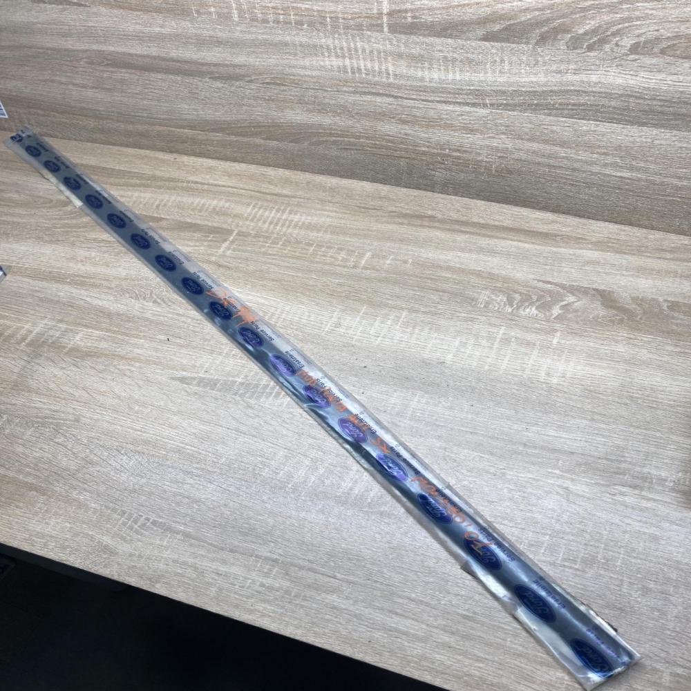 1S71 F20938 BB 1S71F20938BB 1S71 F20938 Front door trim (molding) Ford Mondeo Mk
