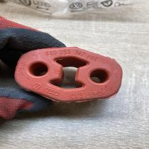 1H0253147B   Muffler mount bracket/holder Volkswagen Golf IV