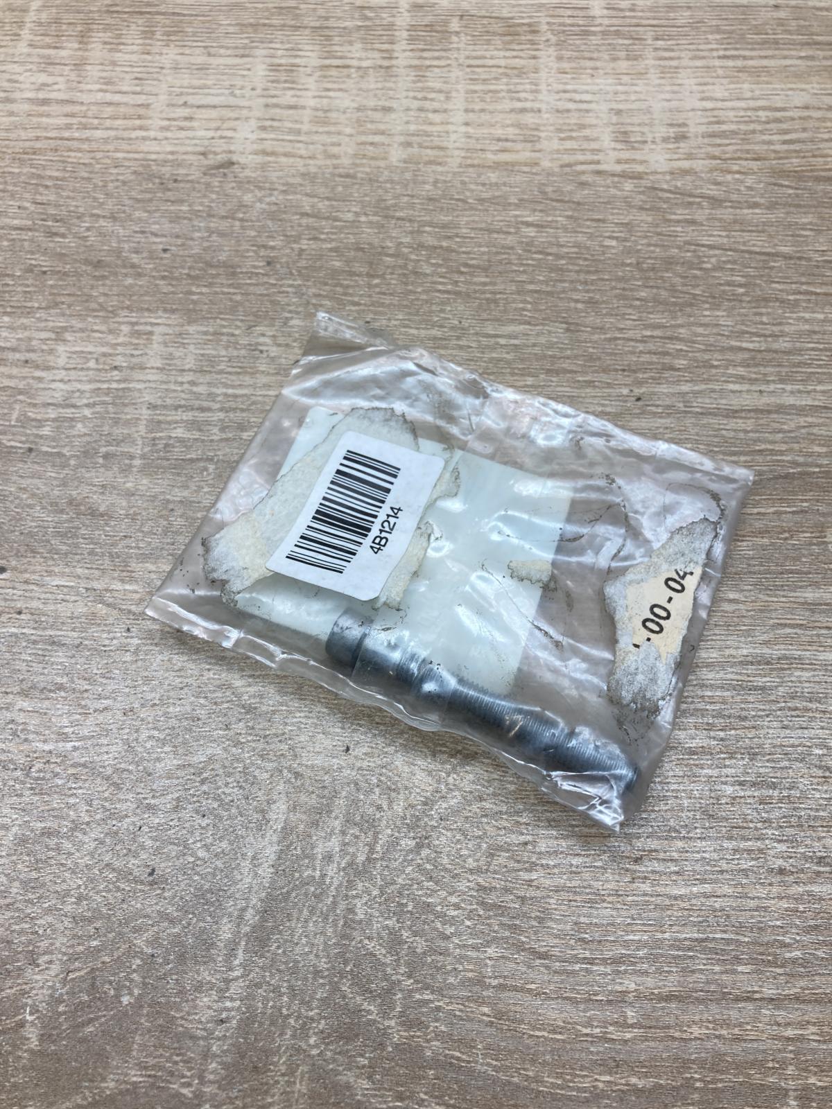 11098251 2046513  Nuts/bolts Opel Corsa D