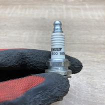7700500180   Spark plug Renault Trafic I