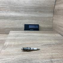 7700500180   Spark plug Renault Trafic I