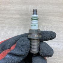 Super R6   Spark plug Volkswagen Golf IV