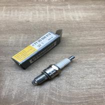 7700500012   Spark plug Renault 19