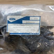 3680267 98AB A030A12 AB 25 Pcs Windshield trim Ford Focus