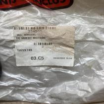 334535 1WVX749 2 Pcs Other engine part Citroen C3