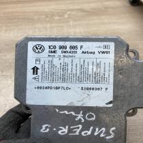 1C0909605F 5WK43131  Airbag control unit/module Skoda Superb B5 (3U)